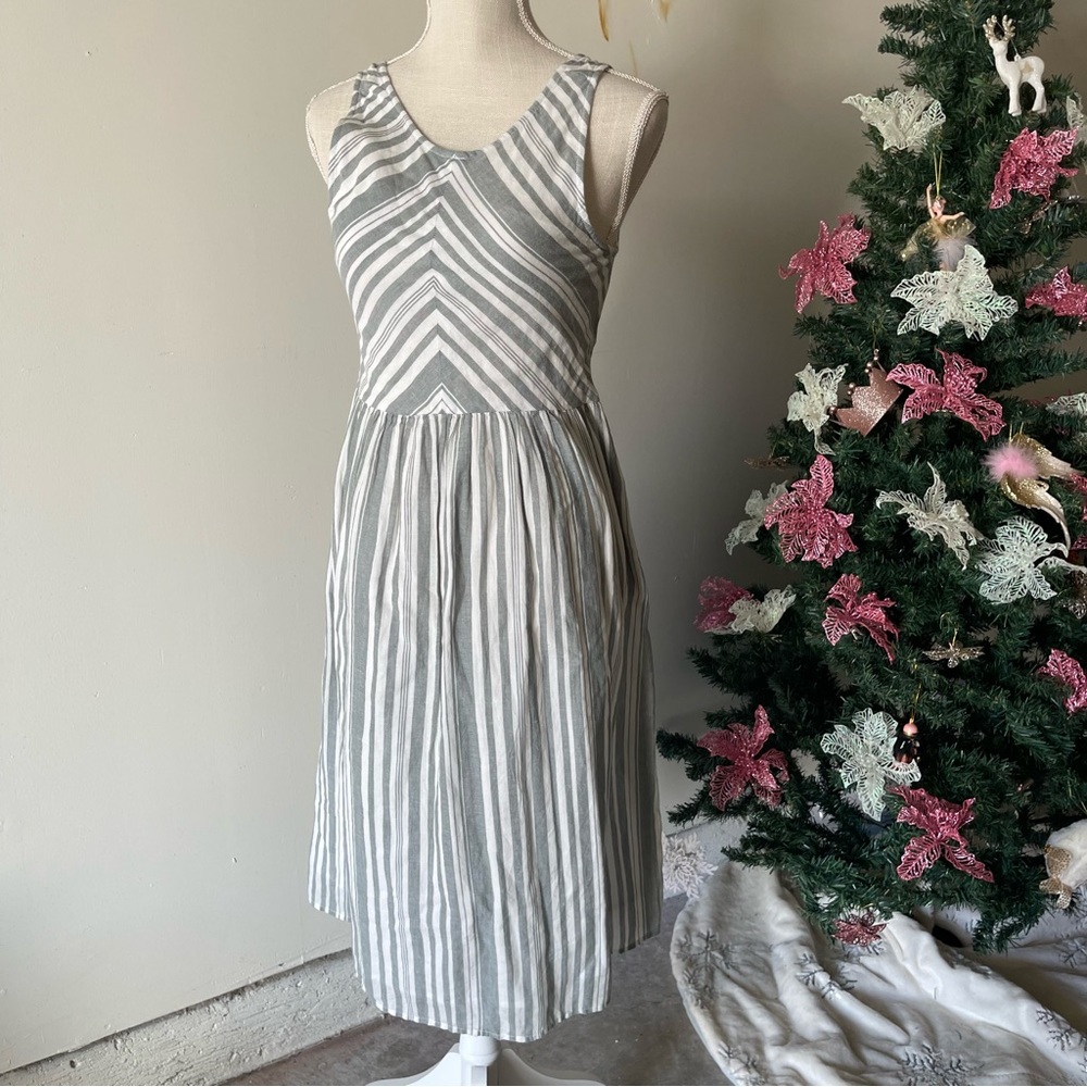 True craft stripped dress